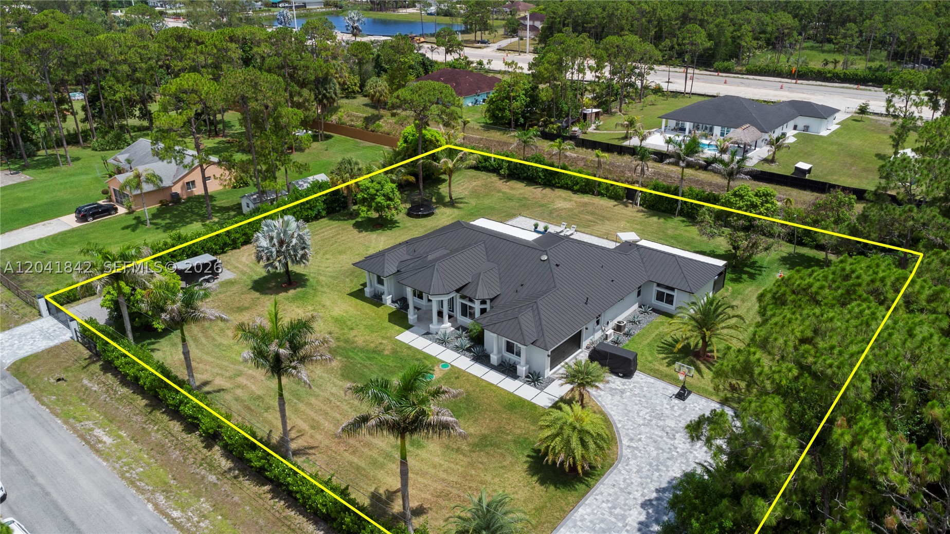 18-42-41~ N 269 FT OF S 1 - Residential