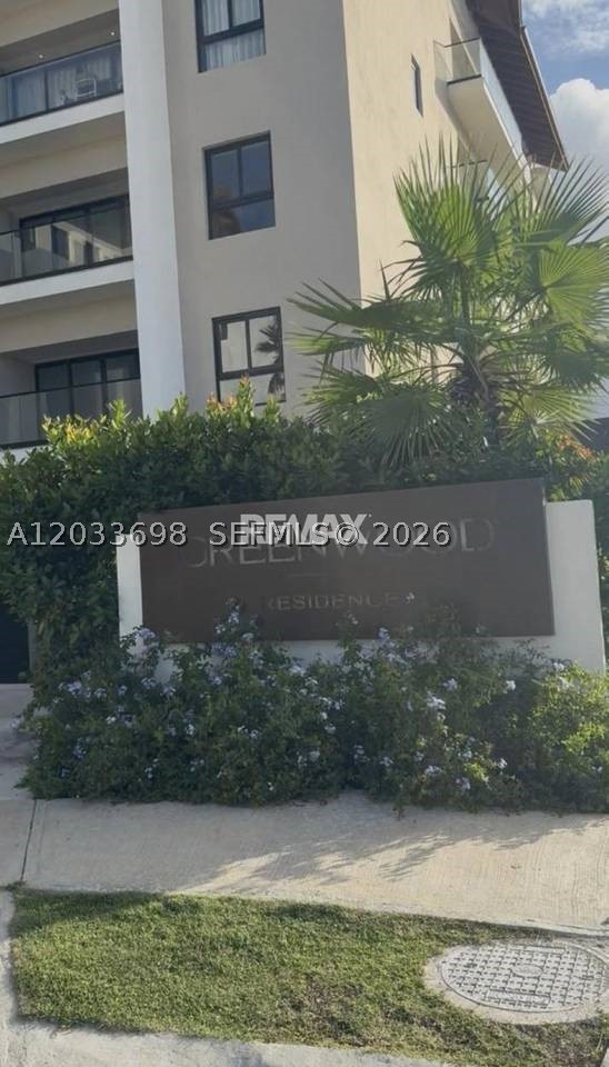Greenwood Residences (Inside Las Iguanas)

Unit 515

Price: $385,000 USD

Maintenance: $400 USD

Size: 112.5 sq m (including terrace)

Bedrooms: 2

Bathrooms: 2

Amenities

2nd Floor with Terrace

Airbnb Friendly

Air Conditioning

Children's Play Area

Elevator

Security Cameras

Golf Course

Basketball Court

Tennis Court

Clubhouse

Shopping Centers Nearby

Movie Theater

Kitchen

Family Room

Garage

Gym

Jacuzzi

Appliances Included

Lobby

Pets Allowed

Mini Golf

Linear Parking

Parallel Parking

Swimming Pool

Doorman

Lobby

Gated Community

Multipurpose Room

Sauna

Spa

Sports Bar

24-Hour Security