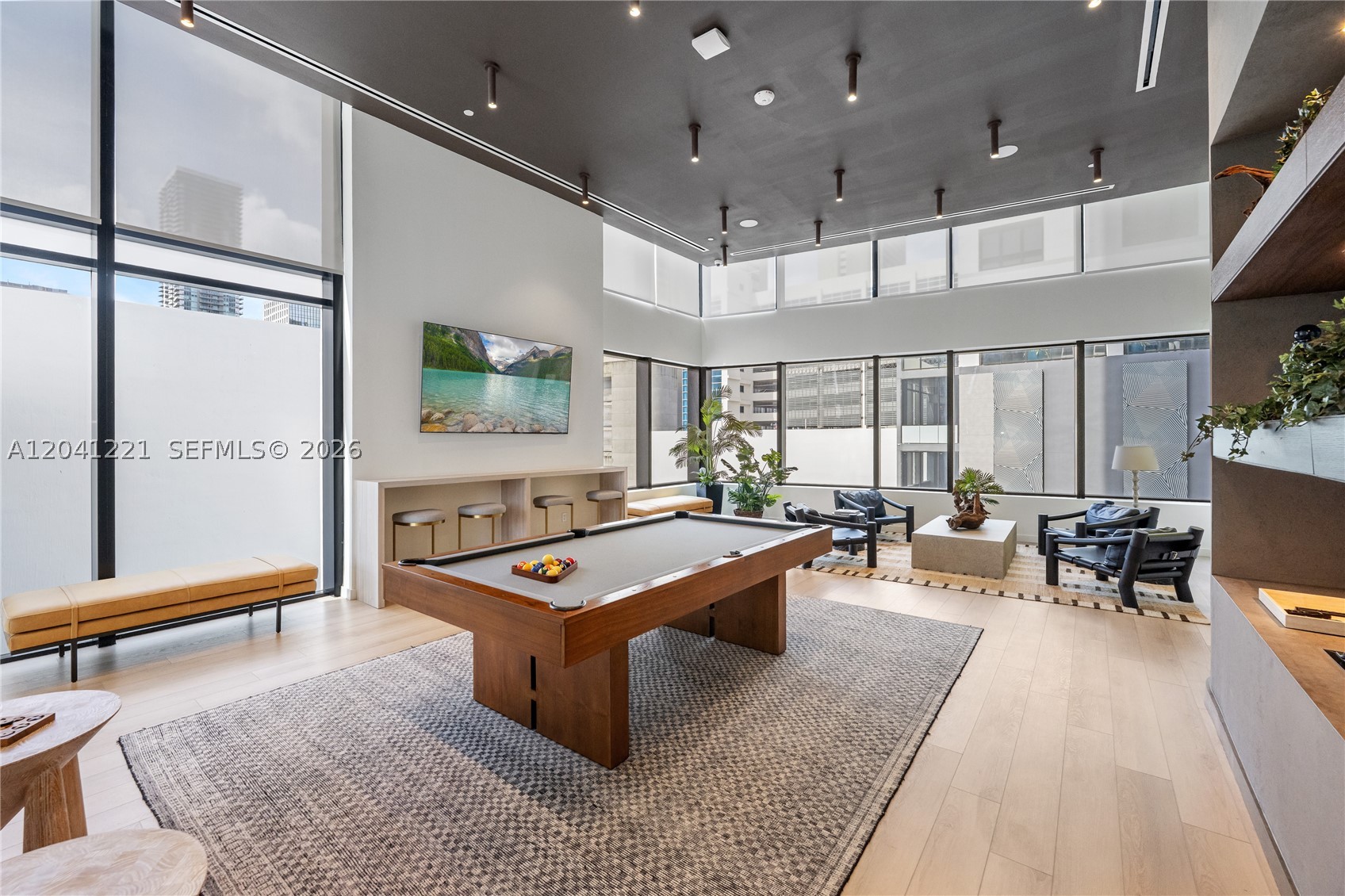 DISTRICT 225 - Residential
