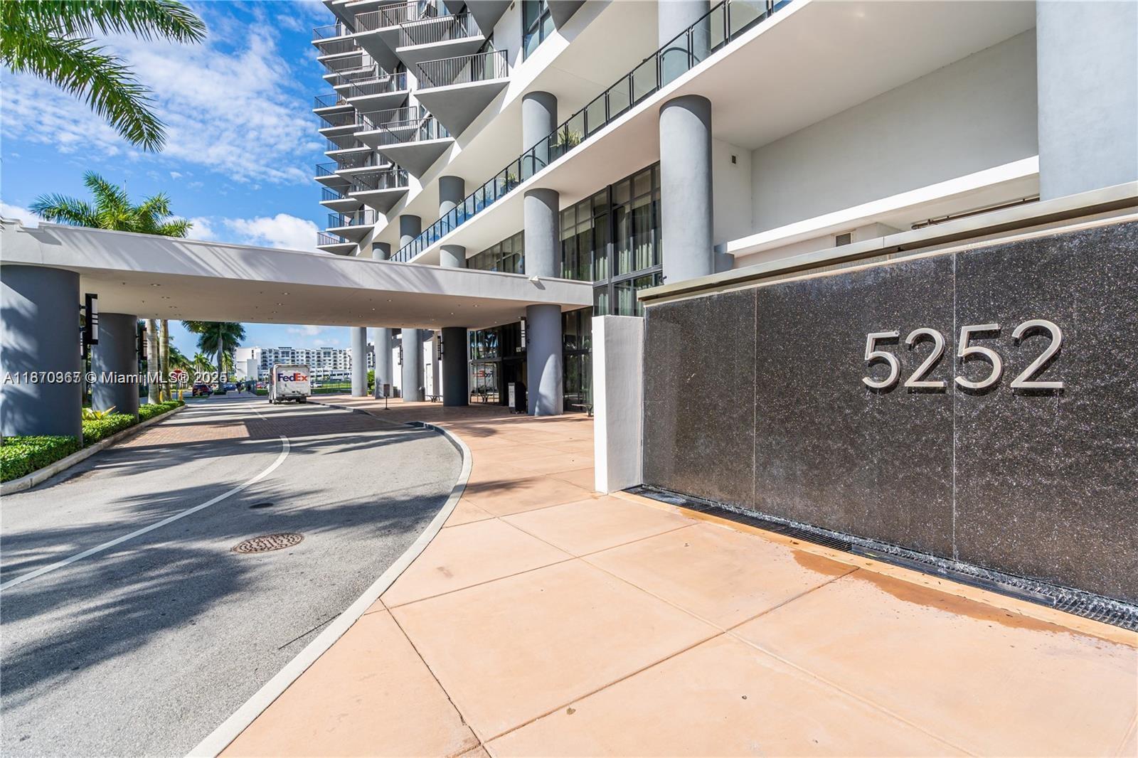 5252 PASEO CONDO - Residential
