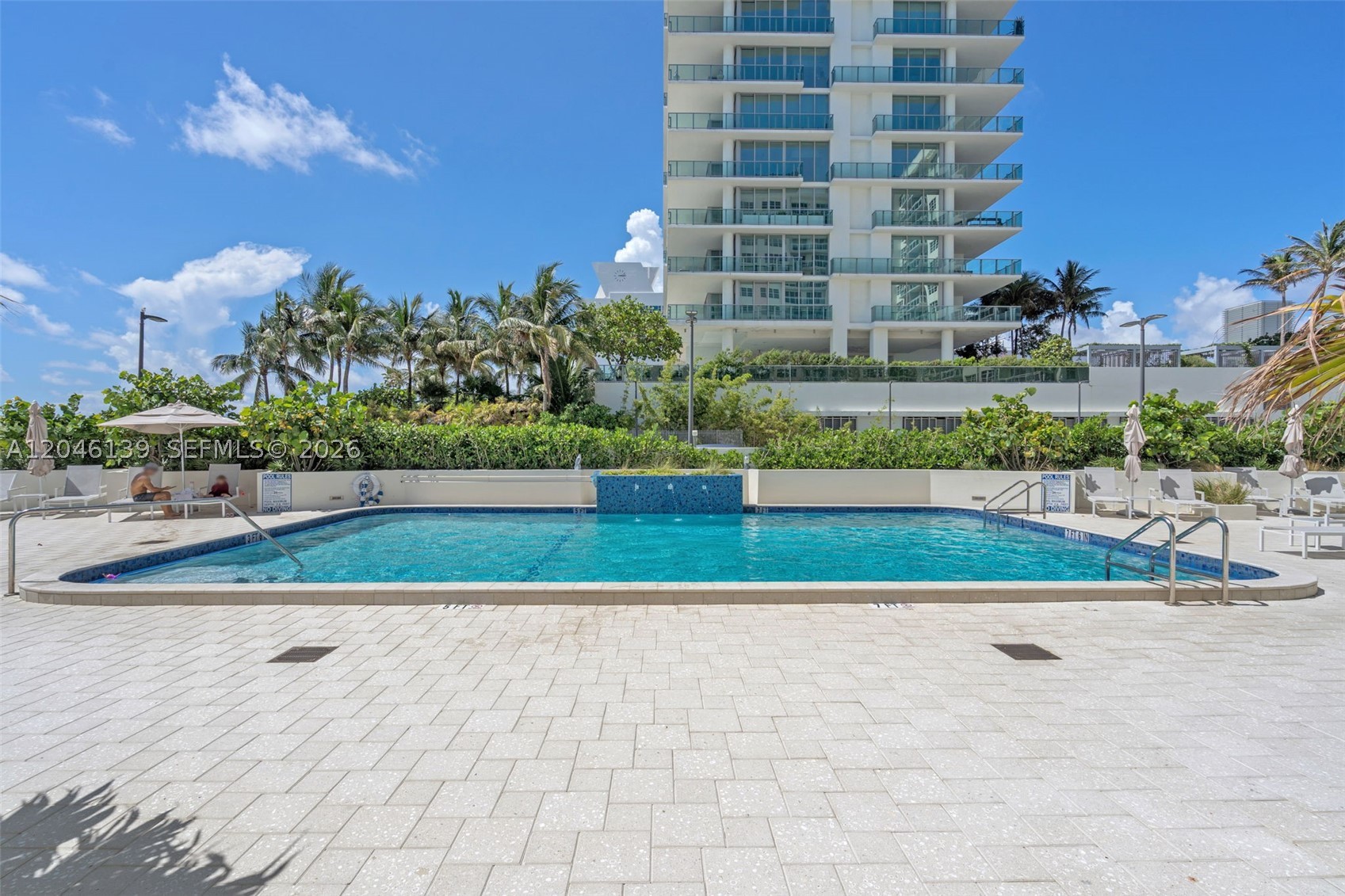 THE COLLINS CONDO - Residential