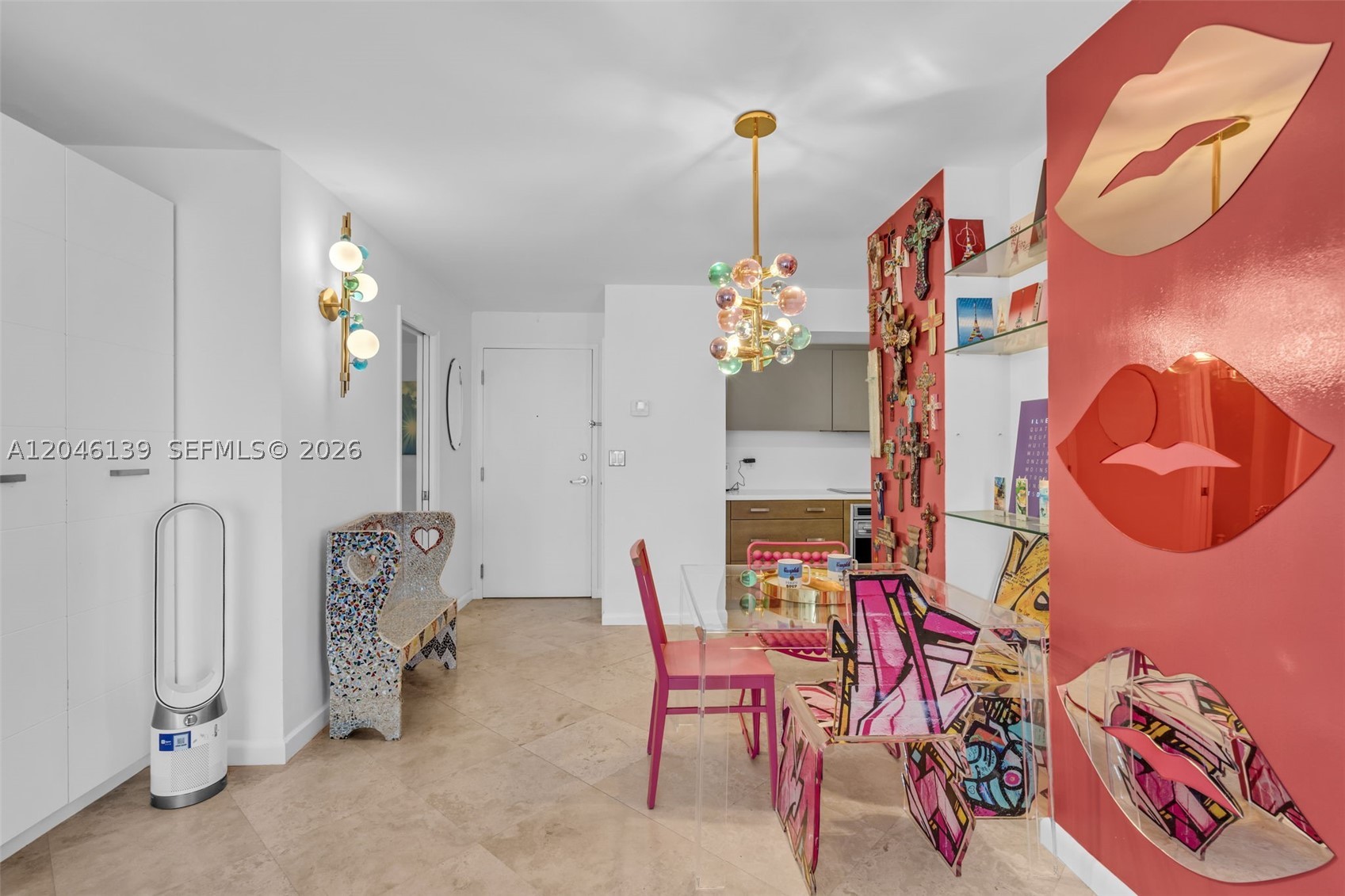 THE COLLINS CONDO - Residential