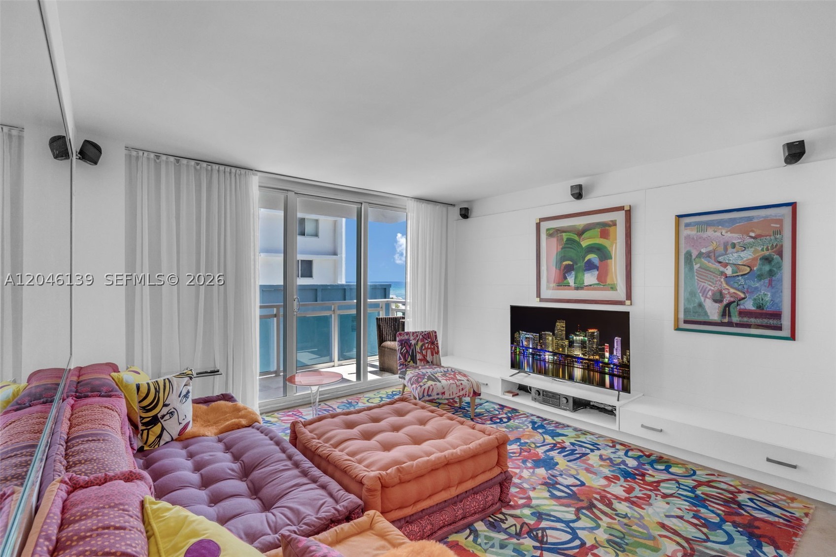 THE COLLINS CONDO - Residential