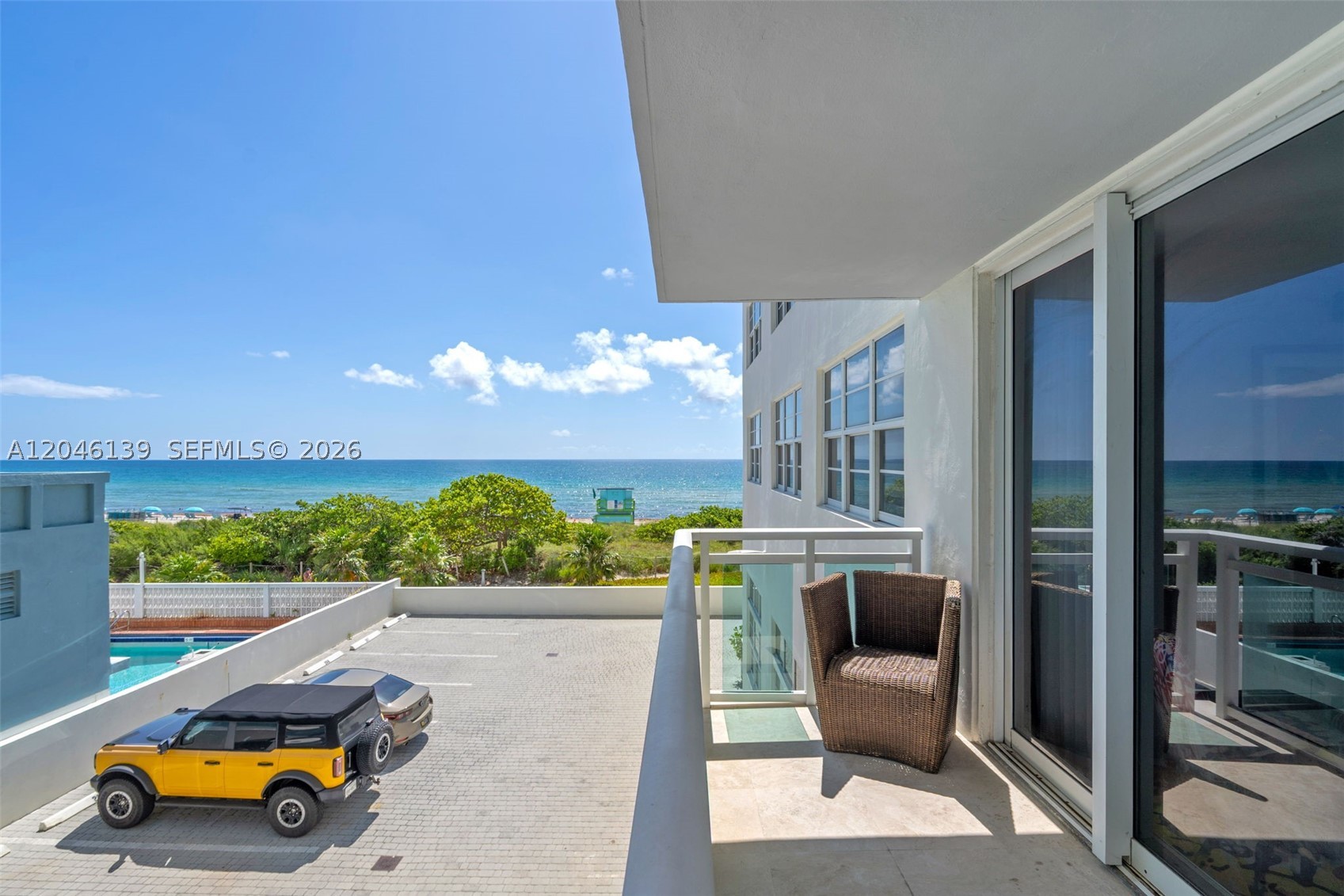 THE COLLINS CONDO - Residential