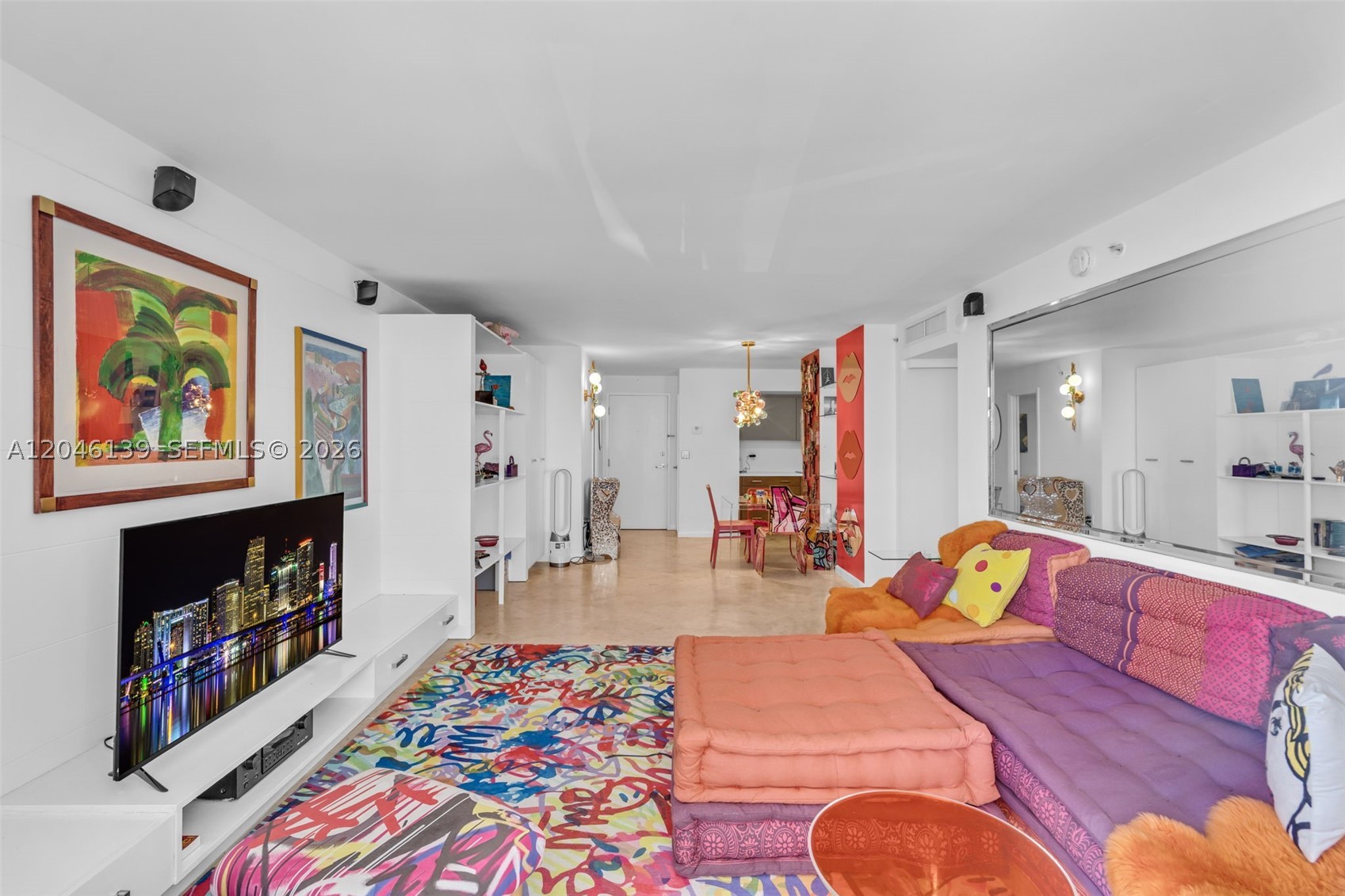 THE COLLINS CONDO - Residential