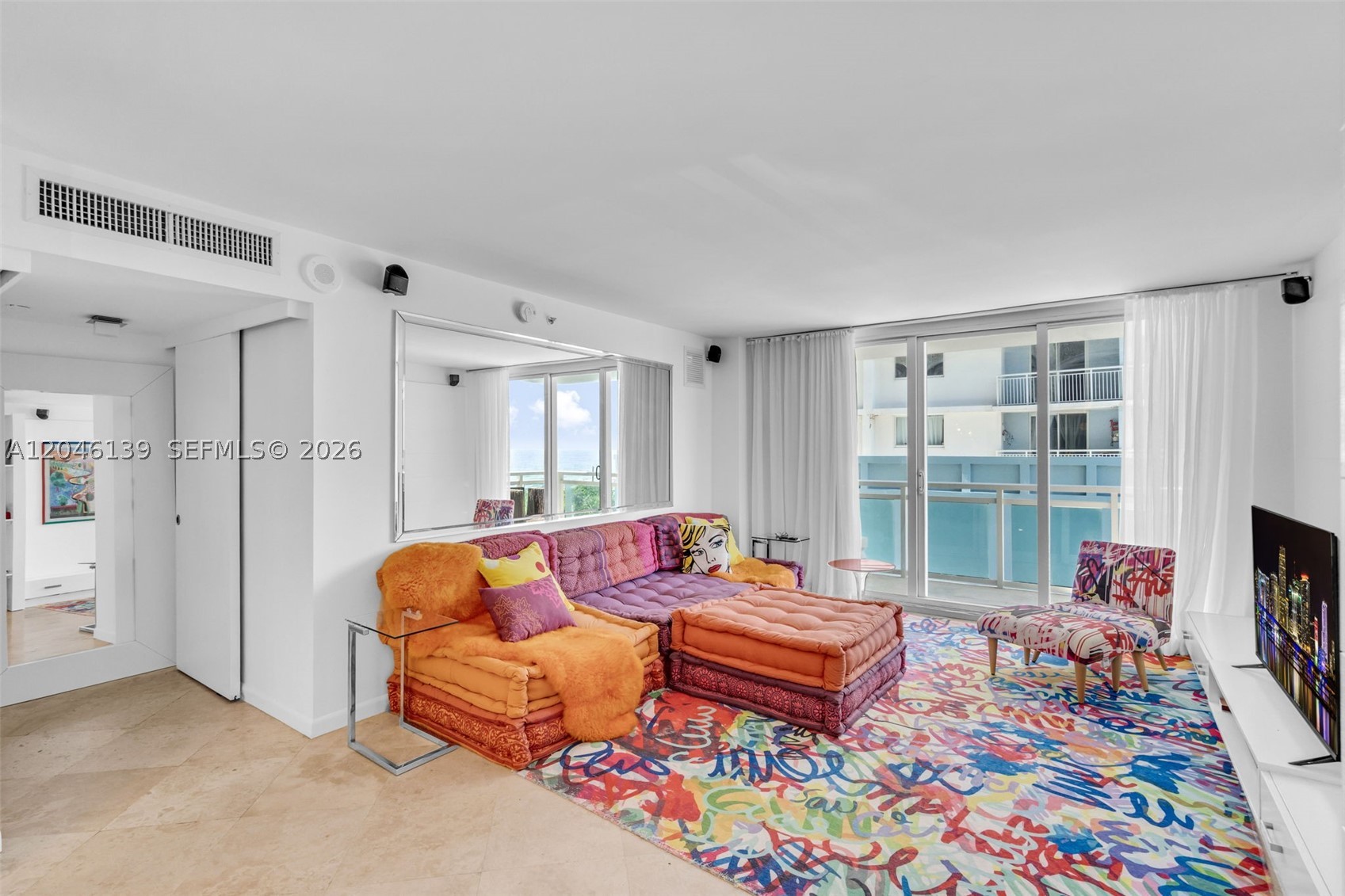 THE COLLINS CONDO - Residential
