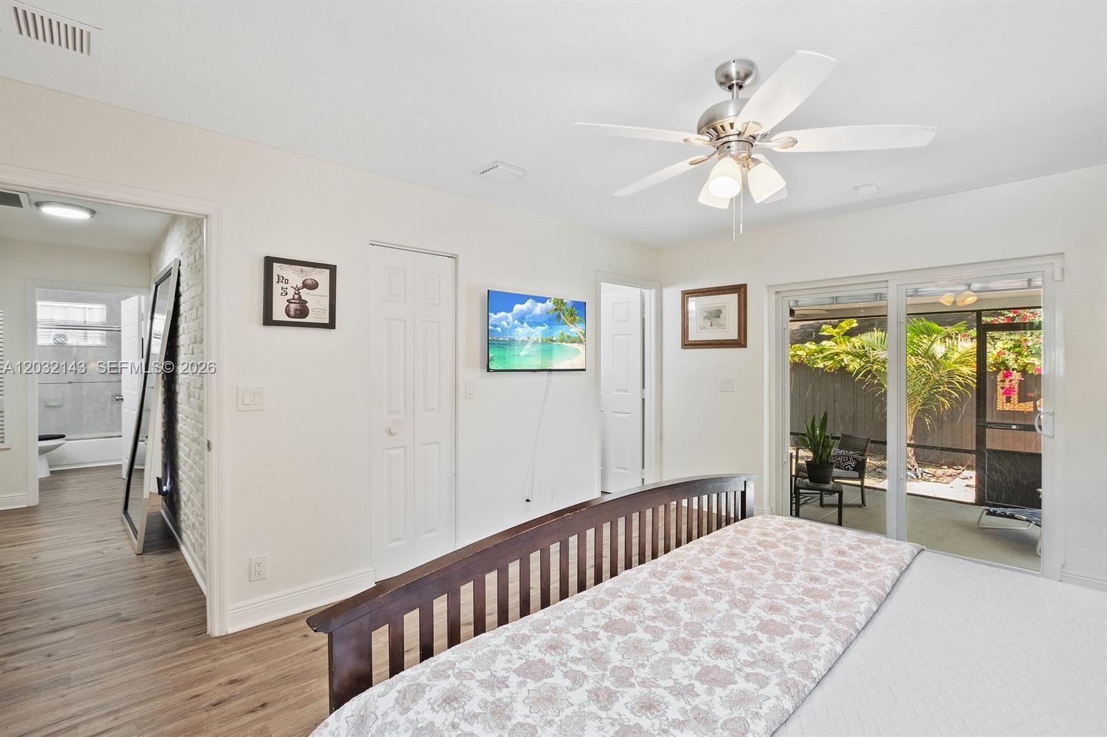 DAVIE LITTLE RANCHES AMEN - Residential Lease