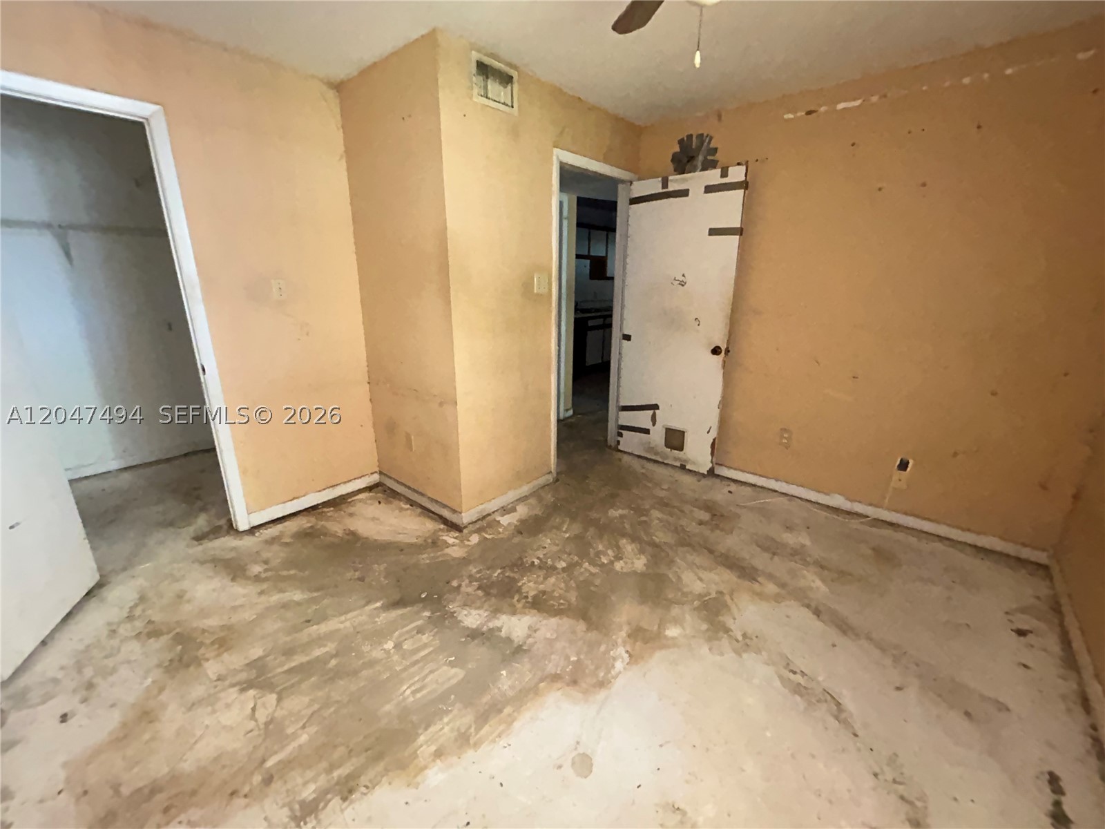 HAMMOCKS TRAILS CONDO - Residential