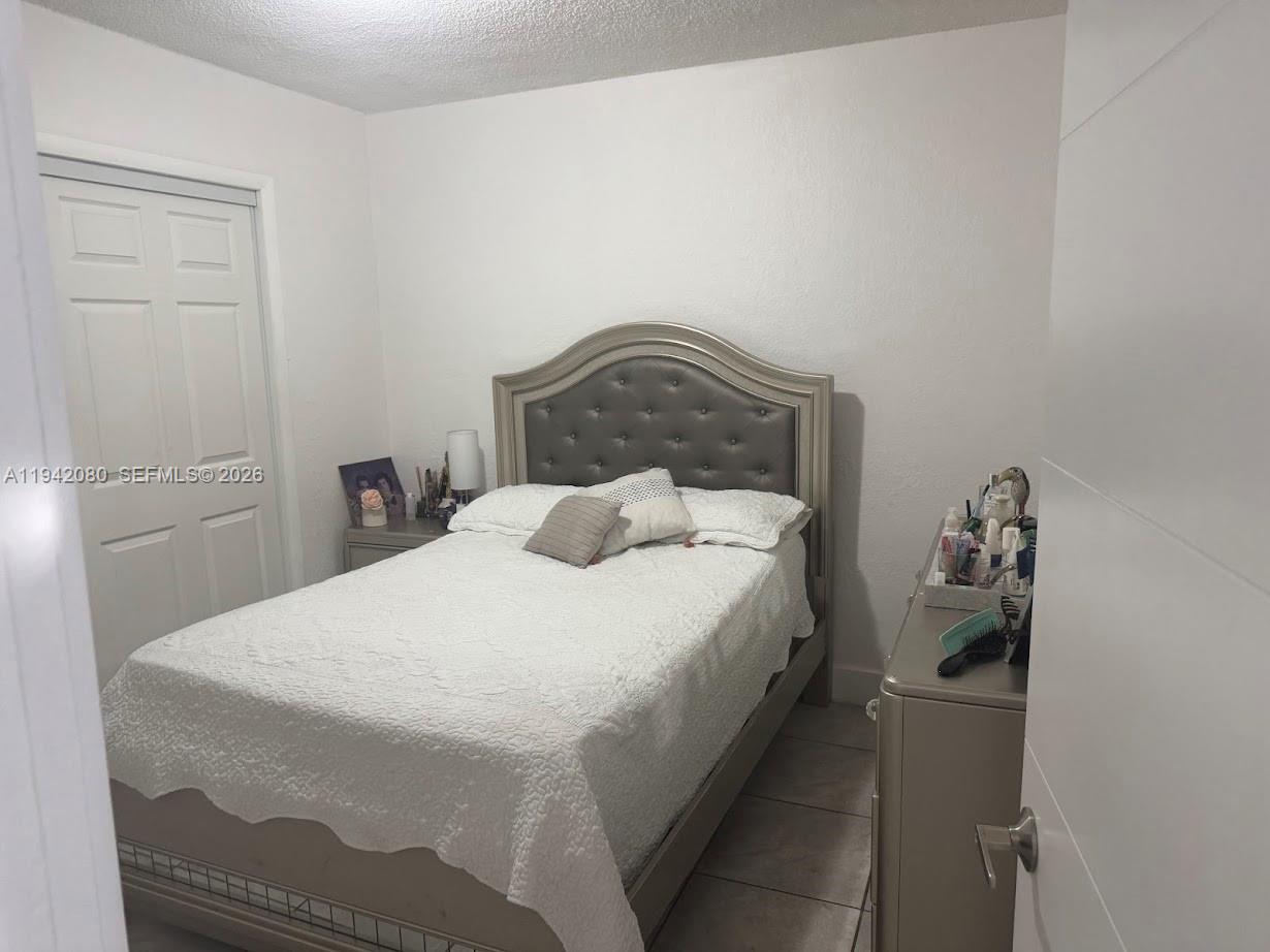 MANOR GARDENS ADDN - Residential