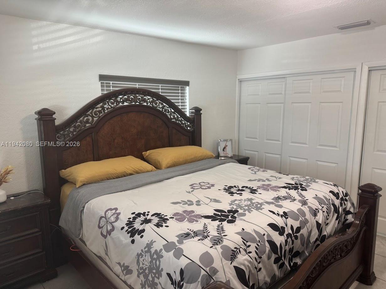 MANOR GARDENS ADDN - Residential
