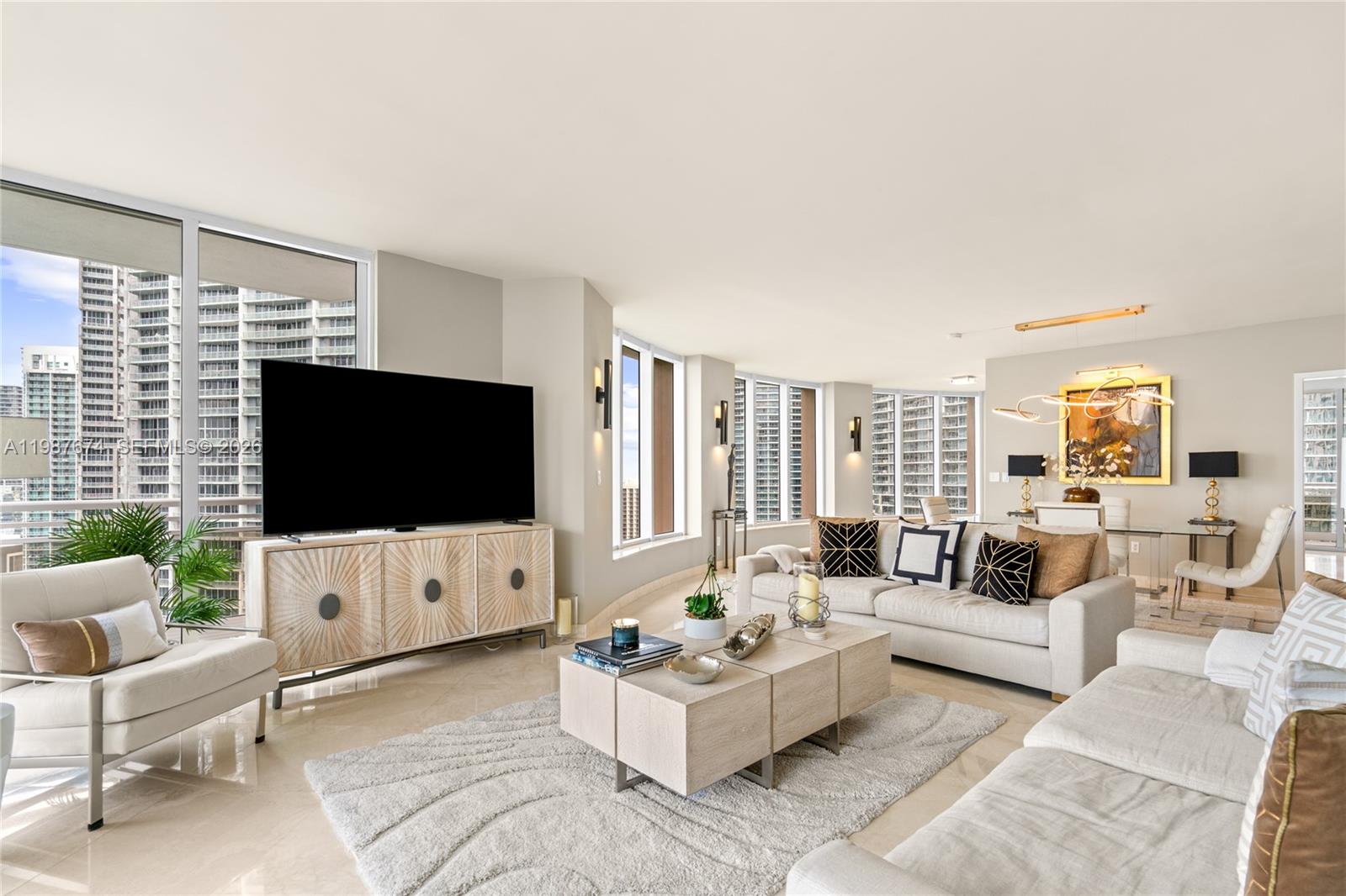 CARBONELL CONDO - Residential
