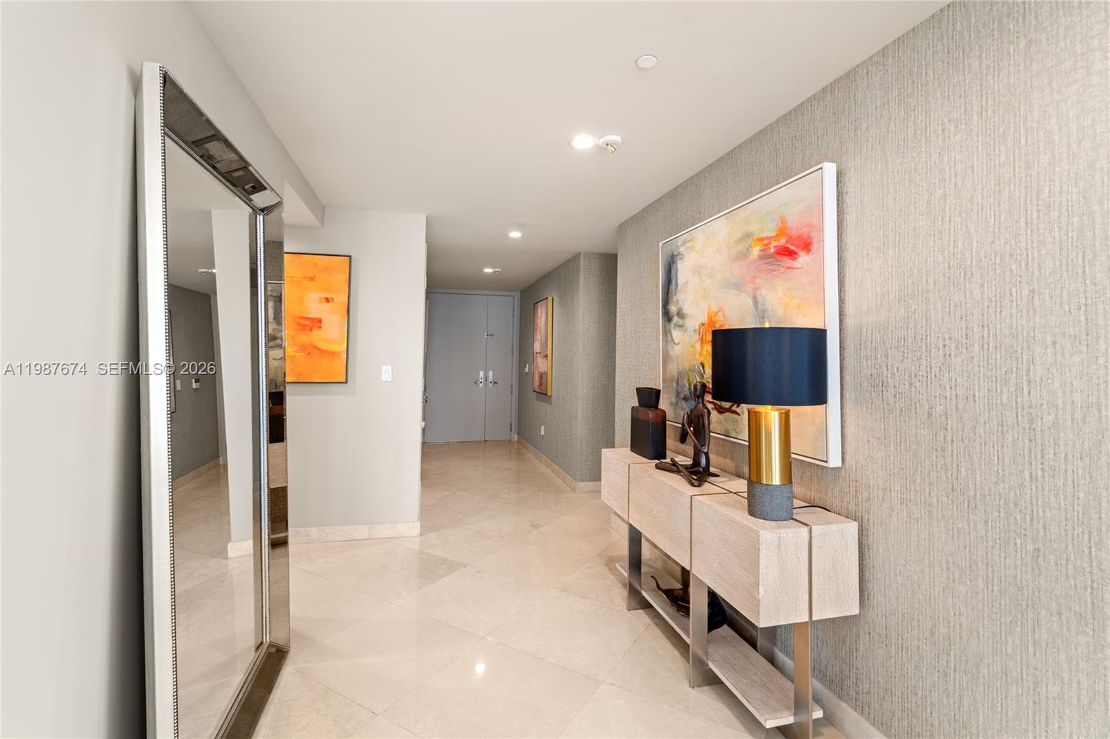 CARBONELL CONDO - Residential