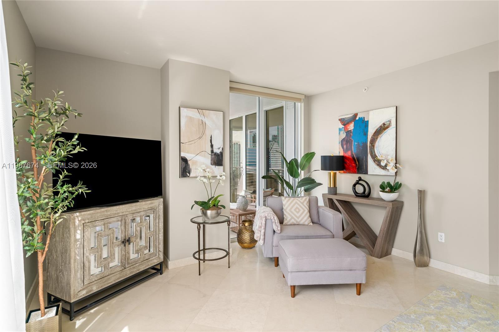 CARBONELL CONDO - Residential