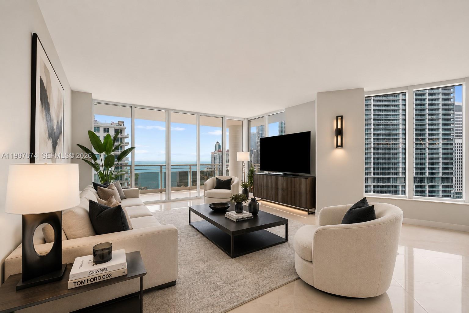 CARBONELL CONDO - Residential