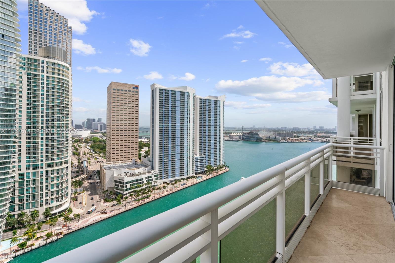 CARBONELL CONDO - Residential