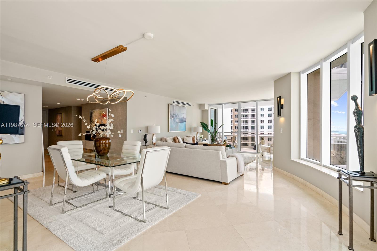 CARBONELL CONDO - Residential