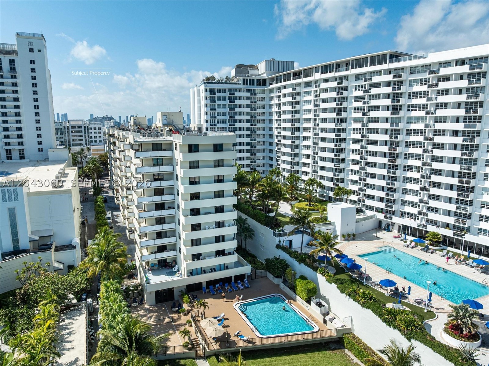 THE GEORGIAN CONDO Ph-1010 - Residential Lease