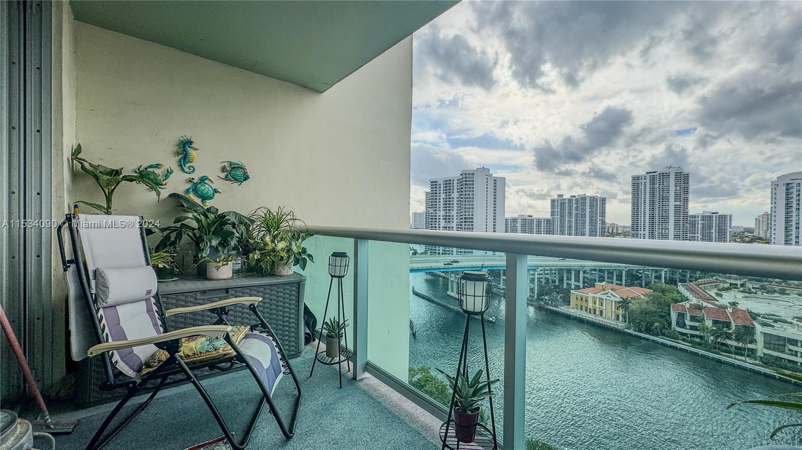 OCEANVIEW BUILDING A COND - Residential