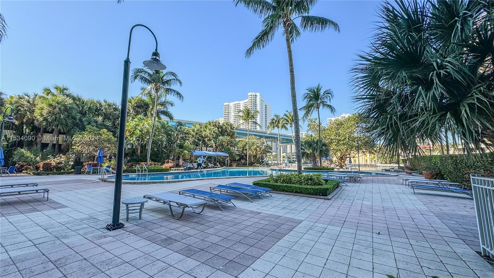 OCEANVIEW BUILDING A COND - Residential