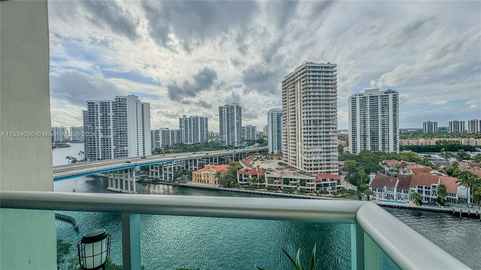 OCEANVIEW BUILDING A COND - Residential