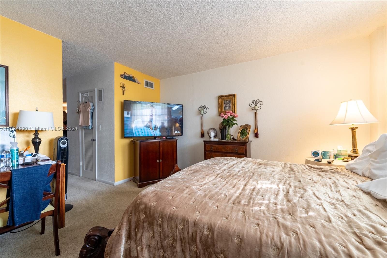 OCEANVIEW BUILDING A COND - Residential