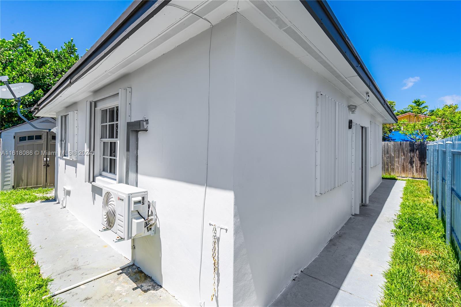 CORAL VILLAS REV - Residential Lease