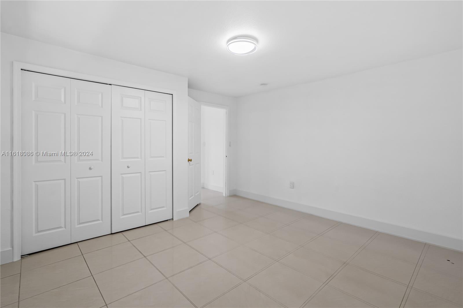 CORAL VILLAS REV - Residential Lease