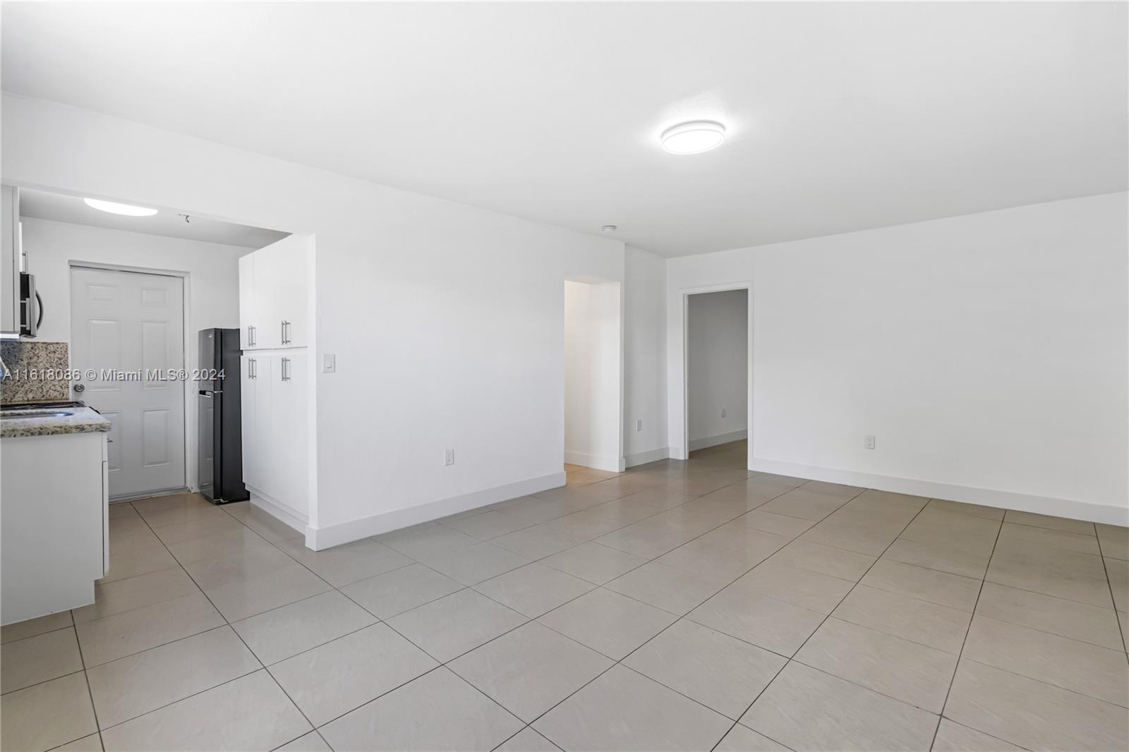CORAL VILLAS REV - Residential Lease