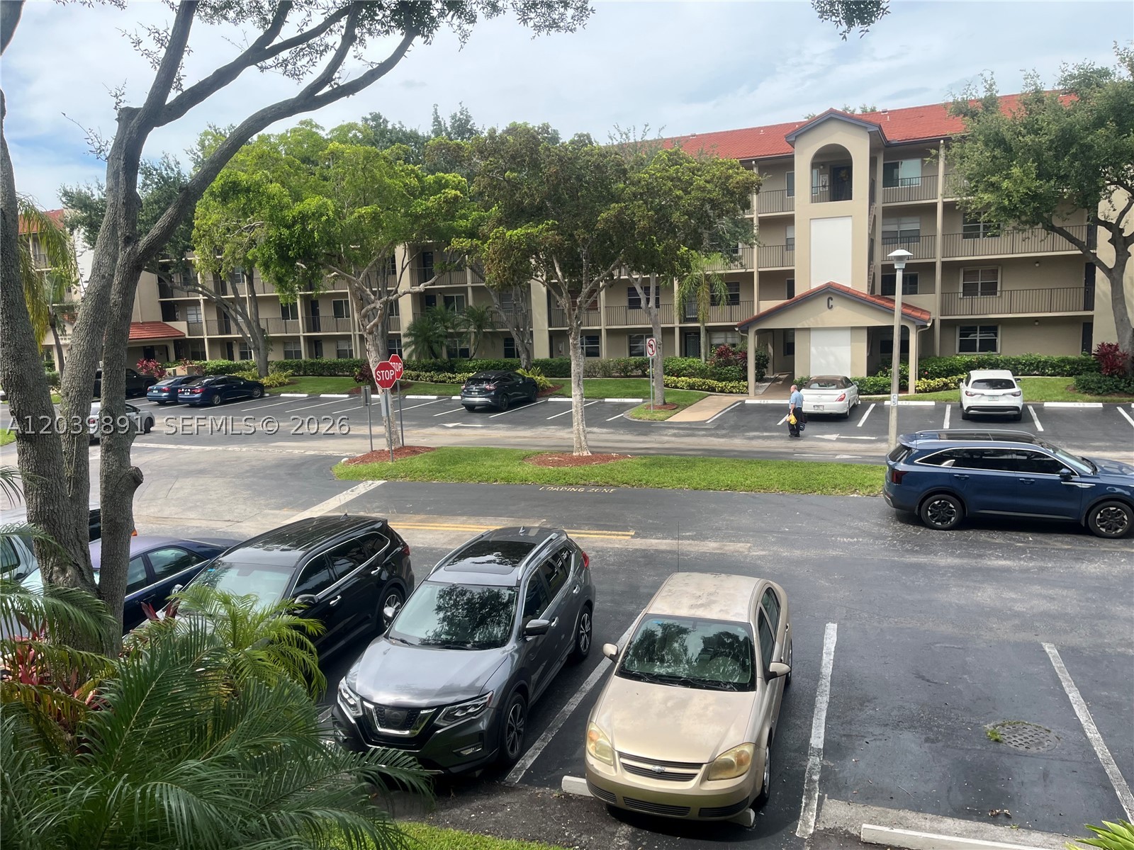 CAMBRIDGE AT CENTURY - Residential