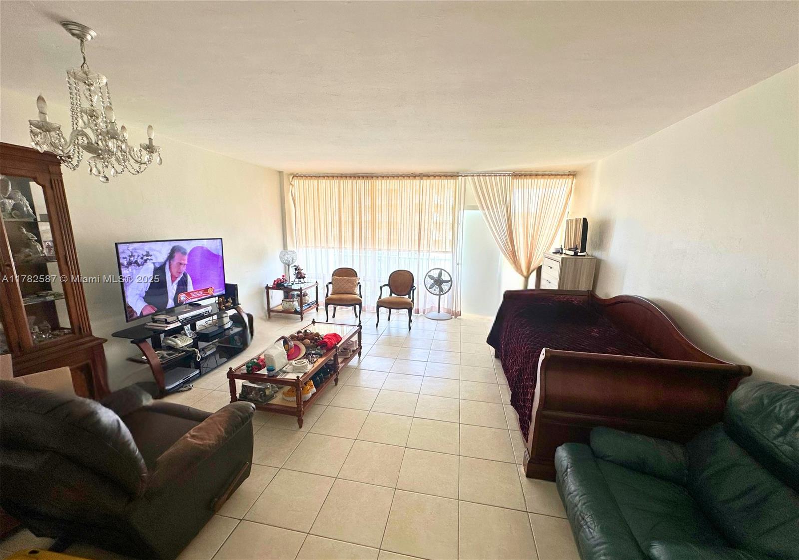 BRICKELL BAY TOWER CONDO - Residential