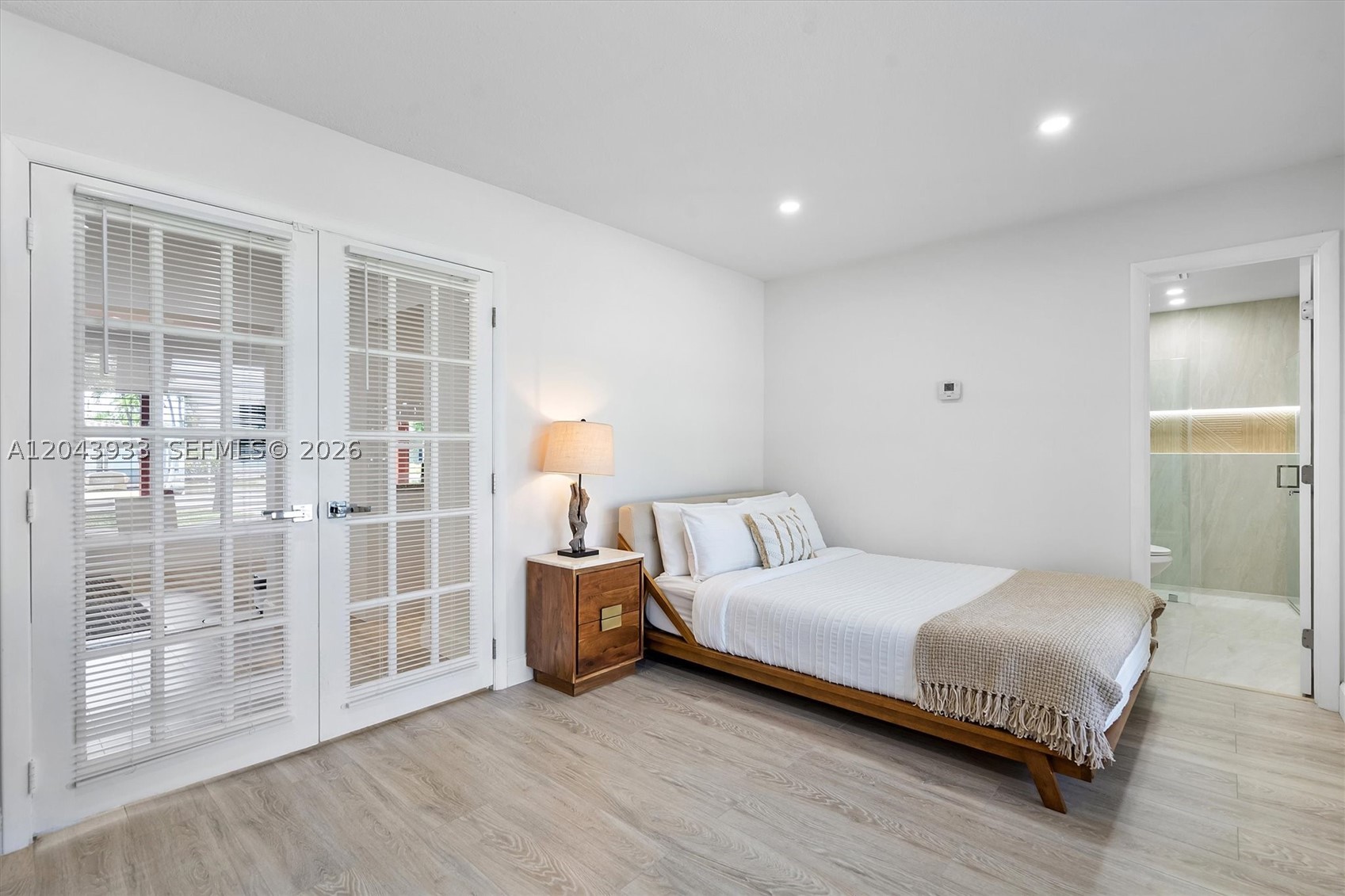 ROYAL PALM ACRES THIRD SE - Residential Lease
