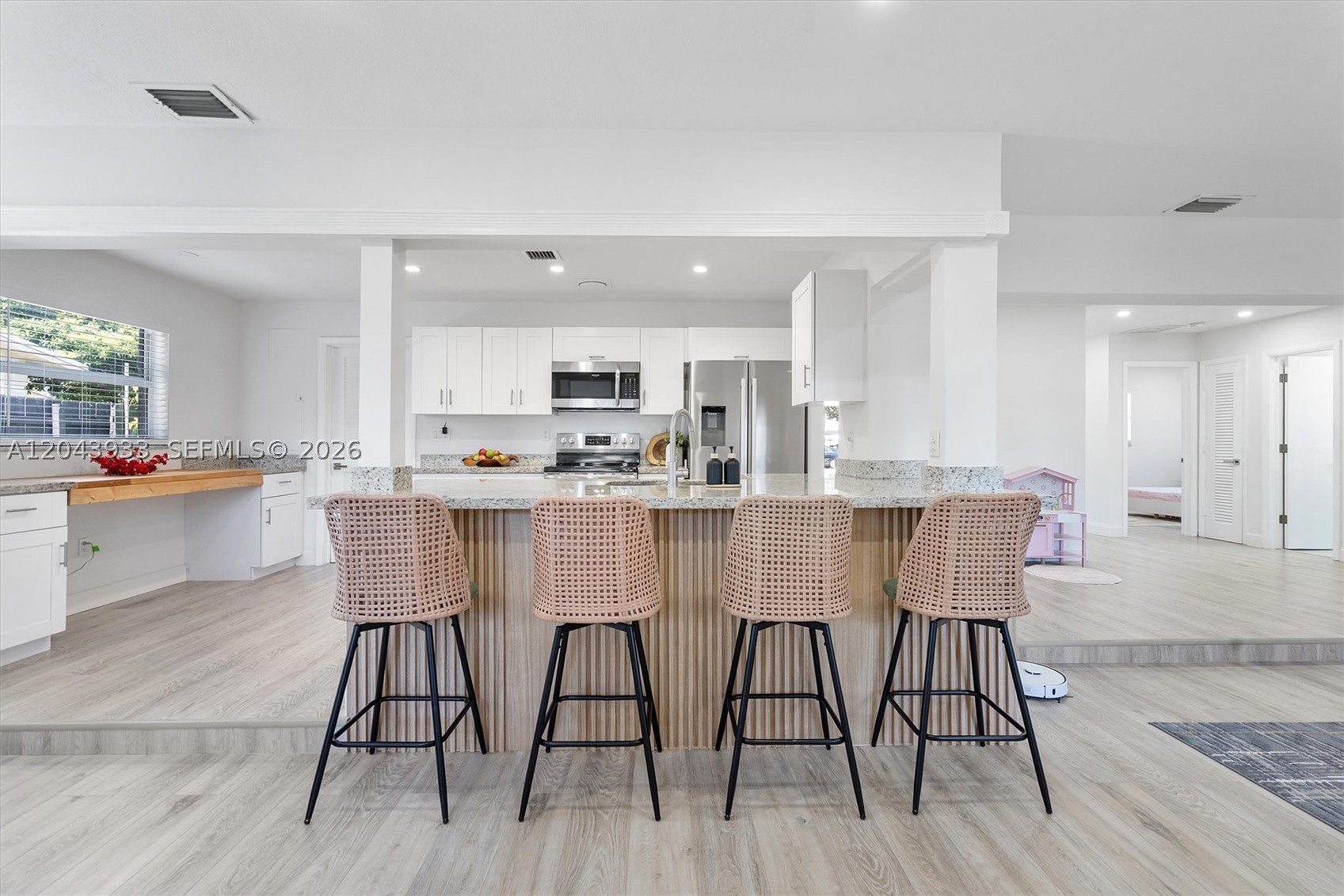 ROYAL PALM ACRES THIRD SE - Residential Lease