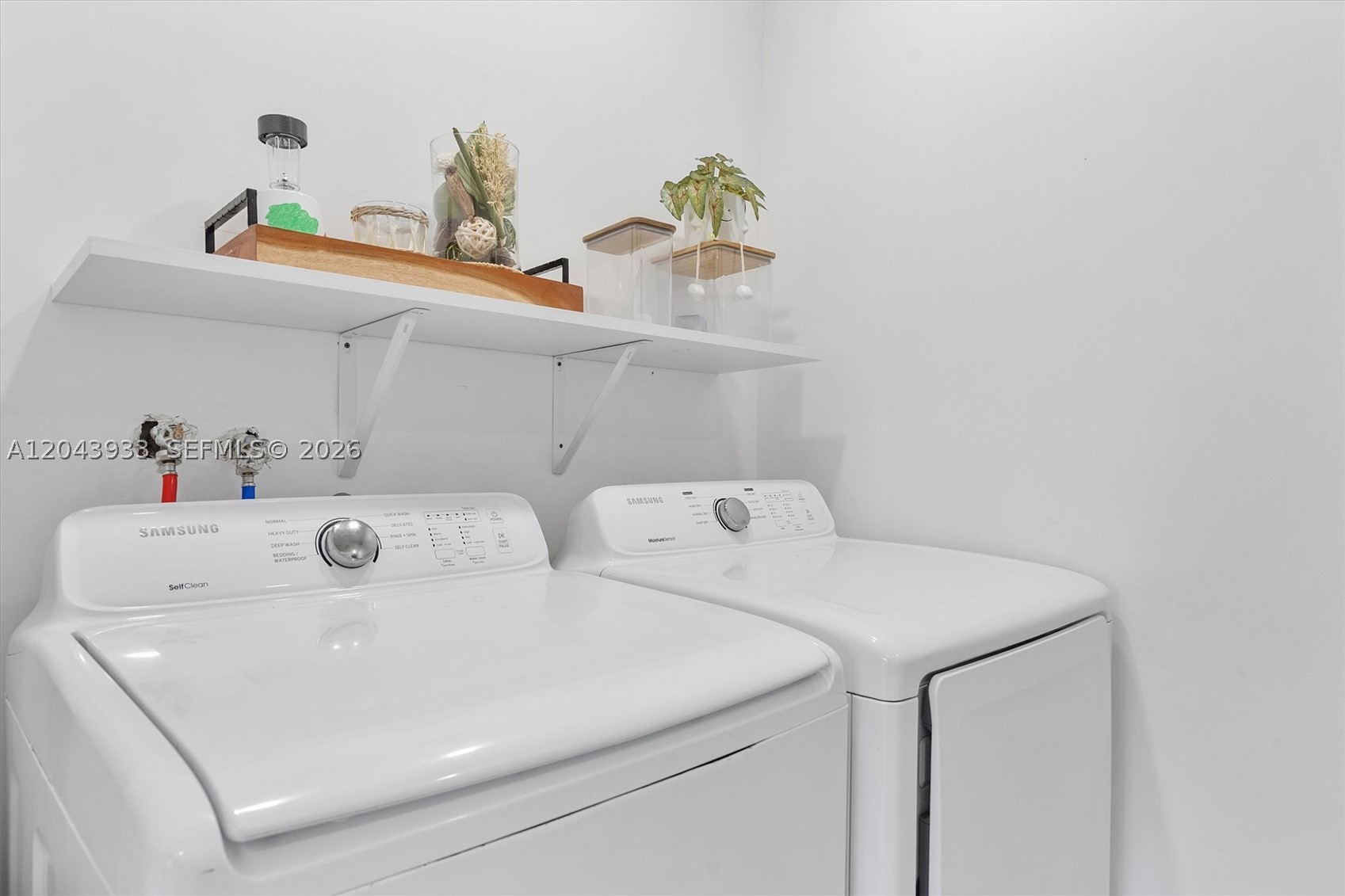 ROYAL PALM ACRES THIRD SE - Residential Lease