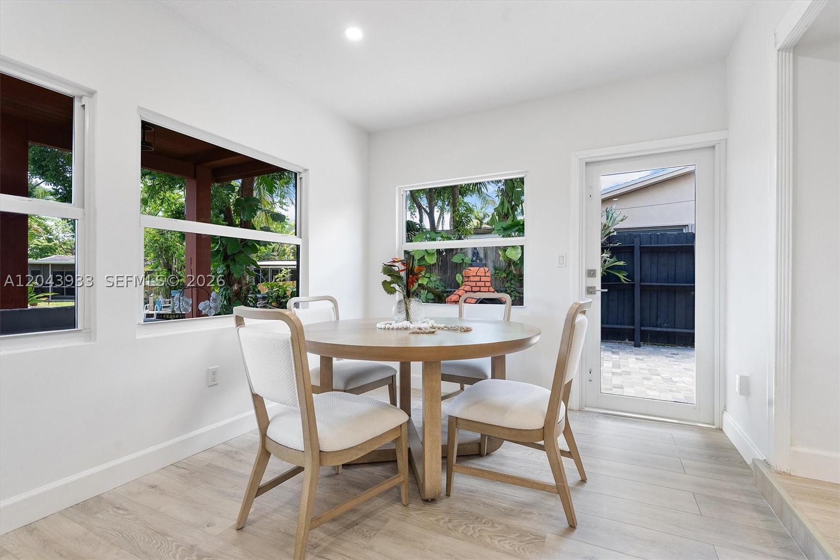 ROYAL PALM ACRES THIRD SE - Residential Lease