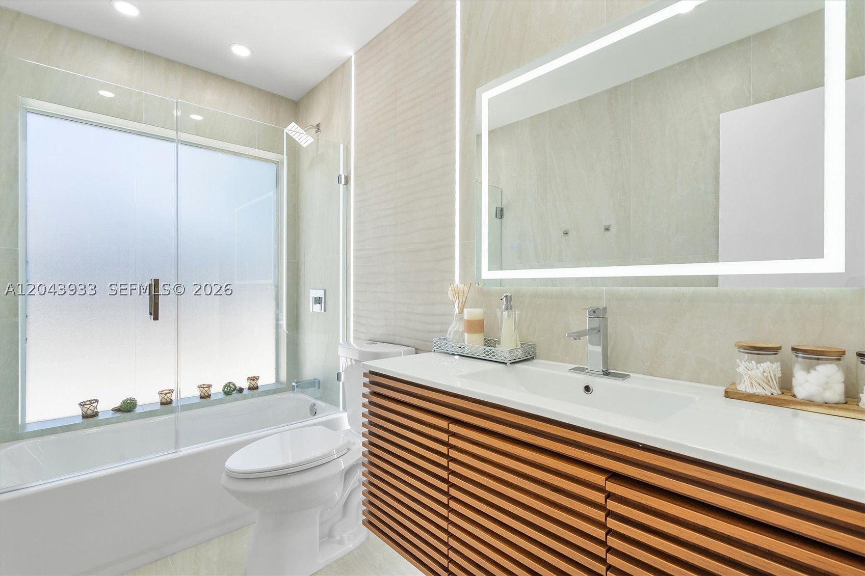 ROYAL PALM ACRES THIRD SE - Residential Lease
