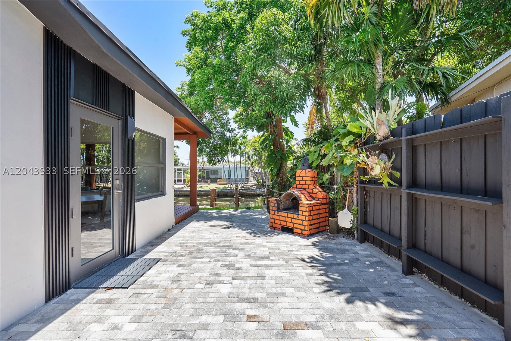 ROYAL PALM ACRES THIRD SE - Residential Lease
