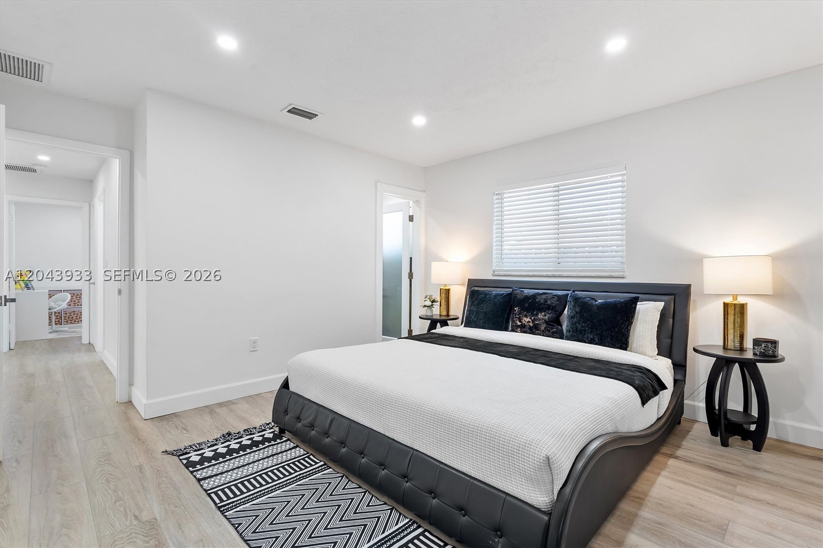 ROYAL PALM ACRES THIRD SE - Residential Lease