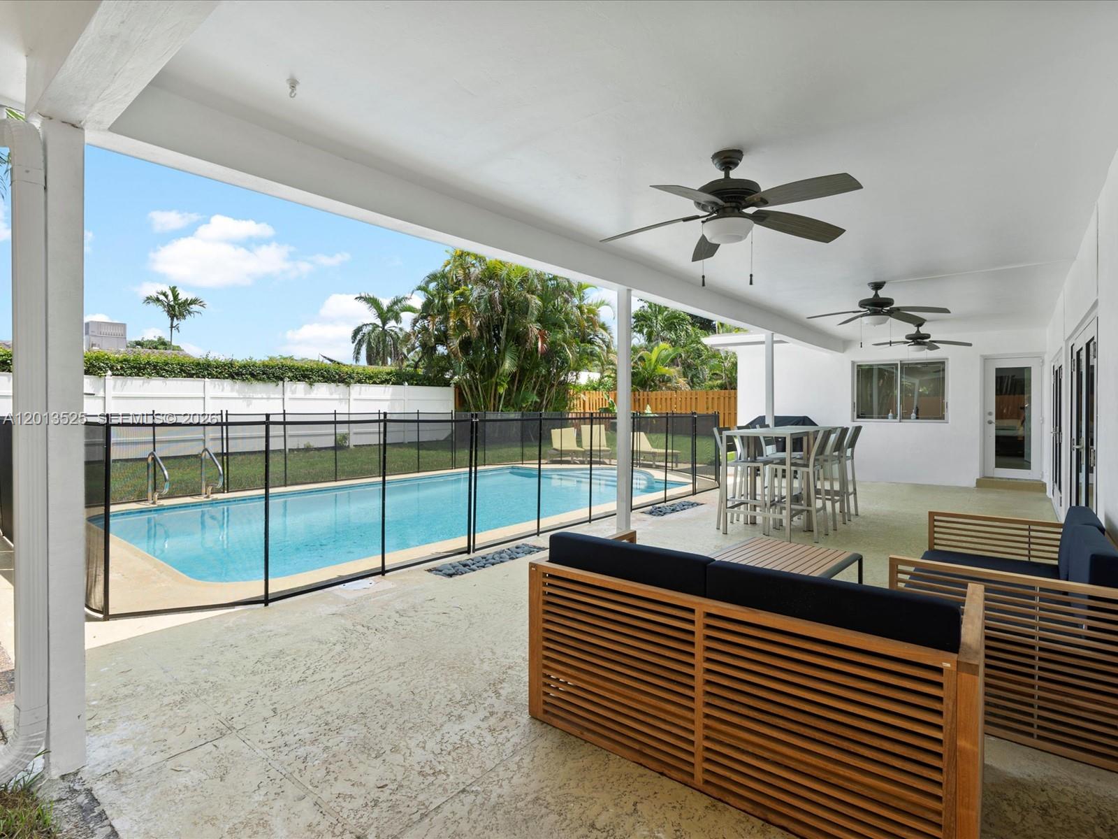 EMERALD HILLS - Residential