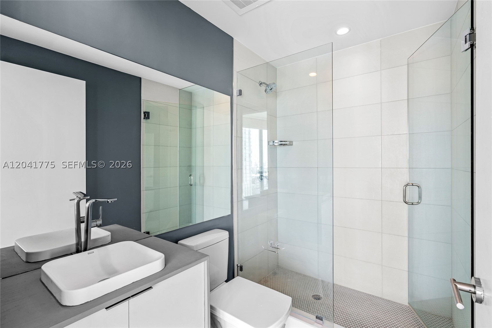 BISCAYNE BEACH CONDO - Residential Lease