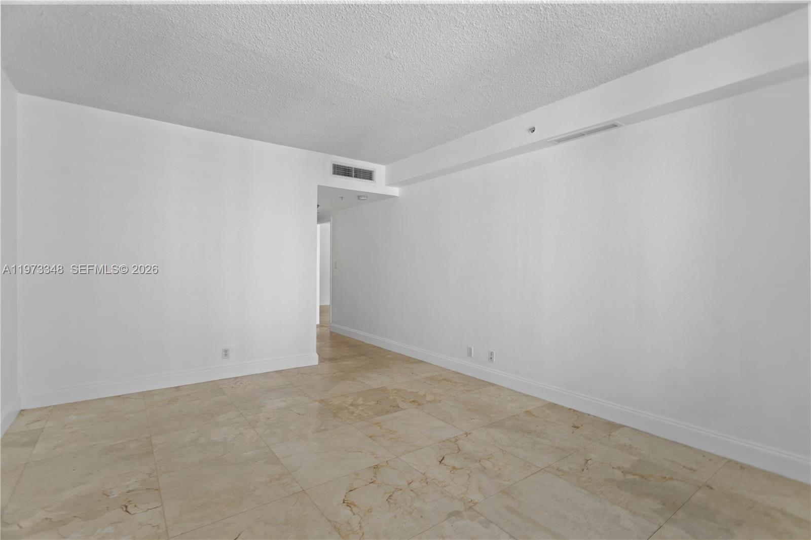 WAVE CONDO - Residential