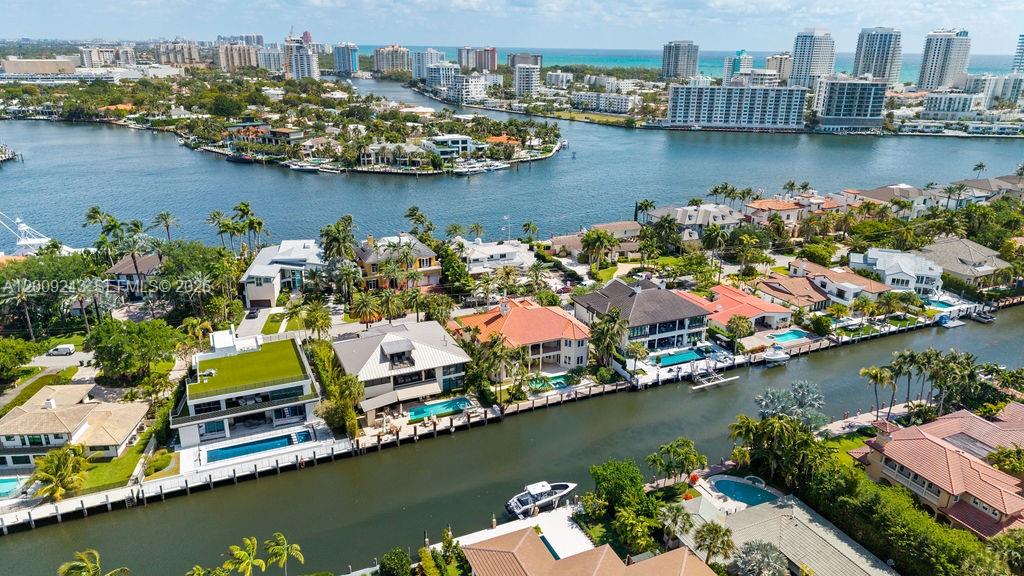 LAUDERDALE ISLES RE-AMEND - Residential