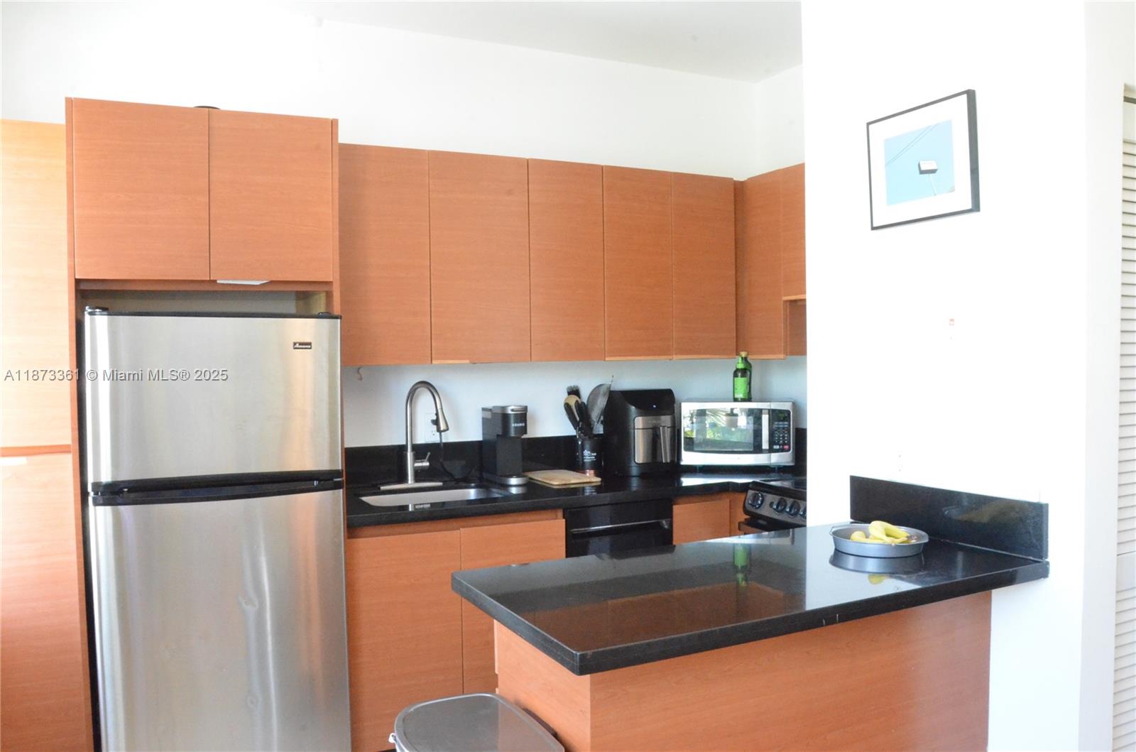 DORANN CONDO - Residential