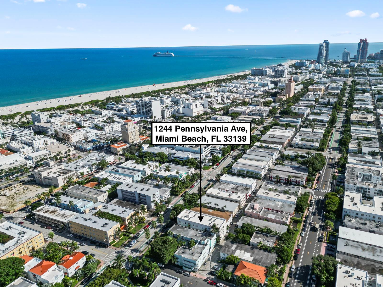 DORANN CONDO - Residential