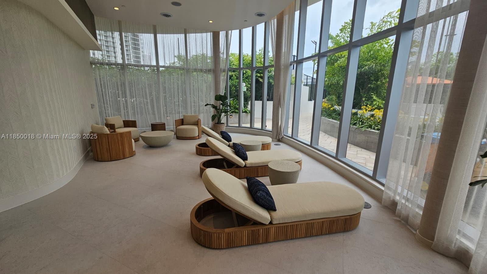 ARIA RESERVE - Residential