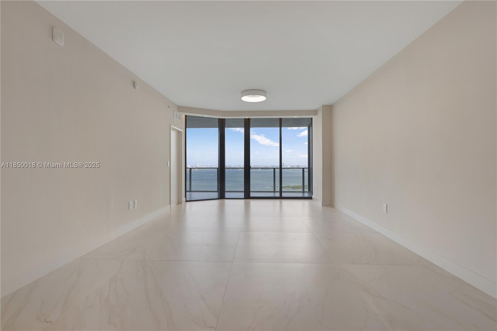 ARIA RESERVE - Residential