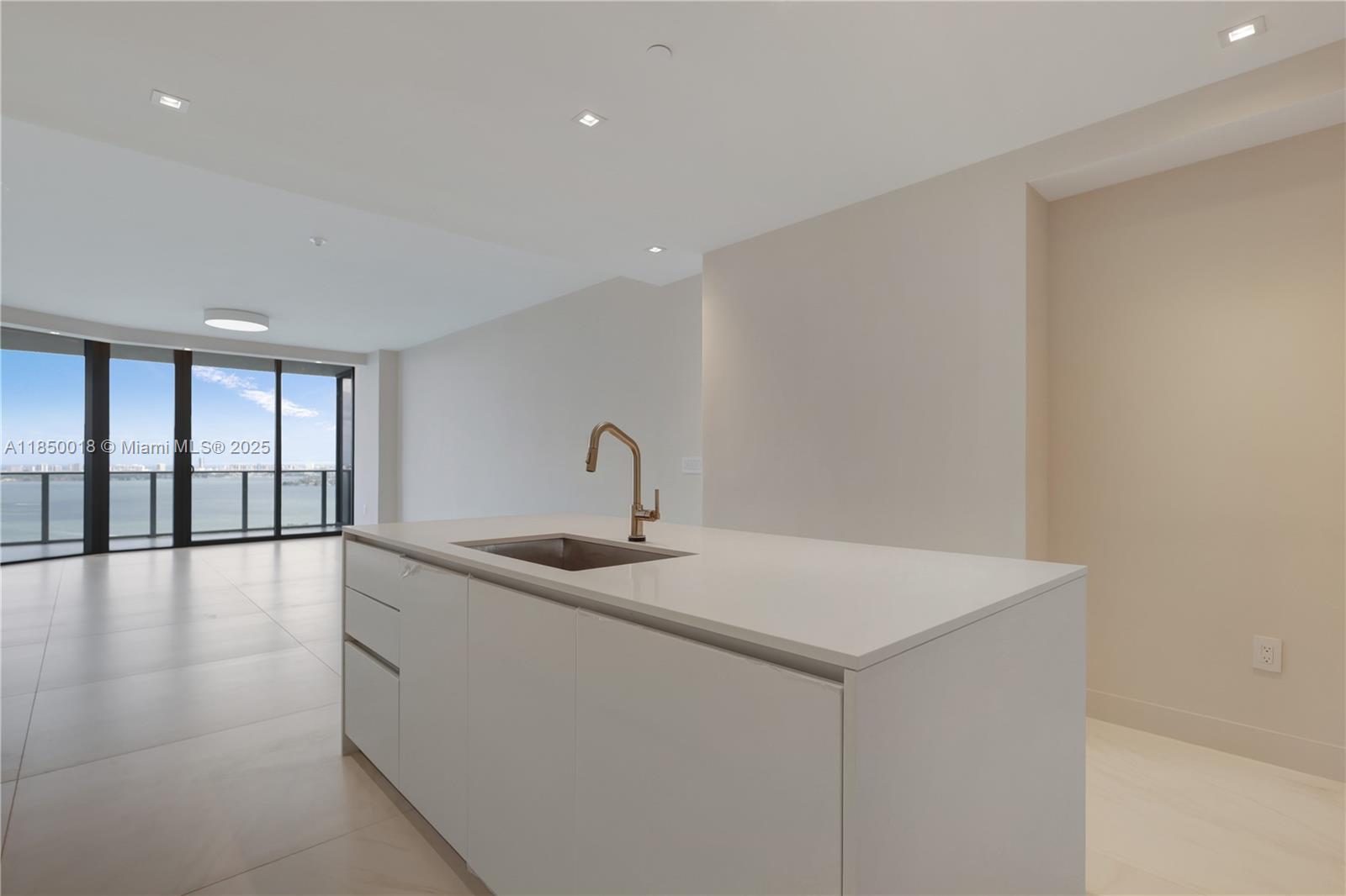 ARIA RESERVE - Residential