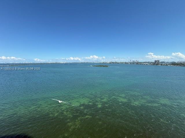 ARIA RESERVE - Residential