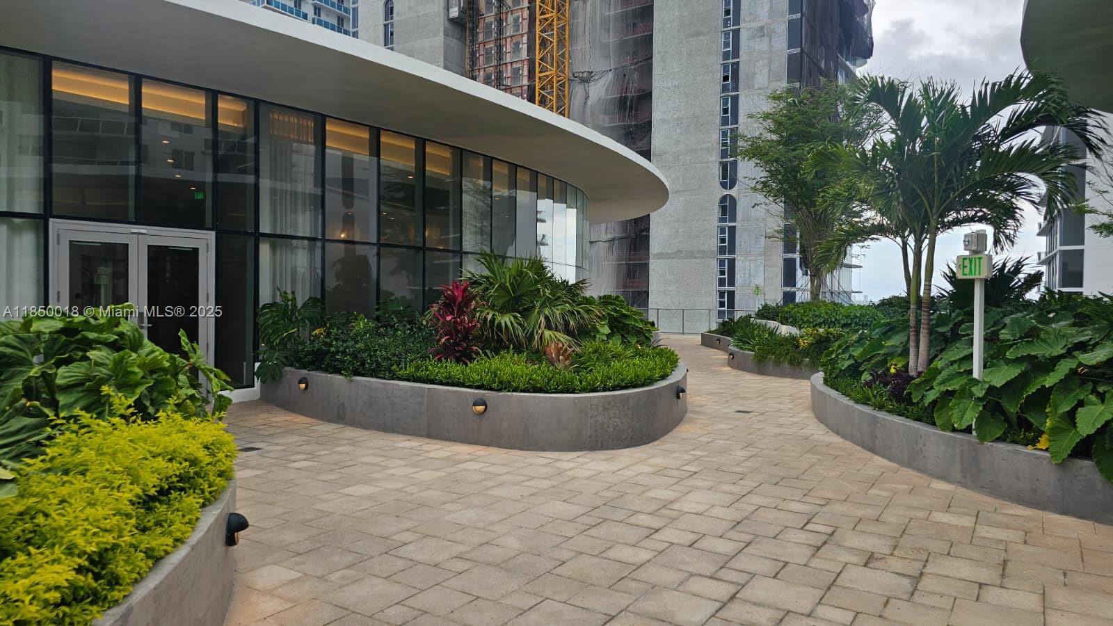 ARIA RESERVE - Residential