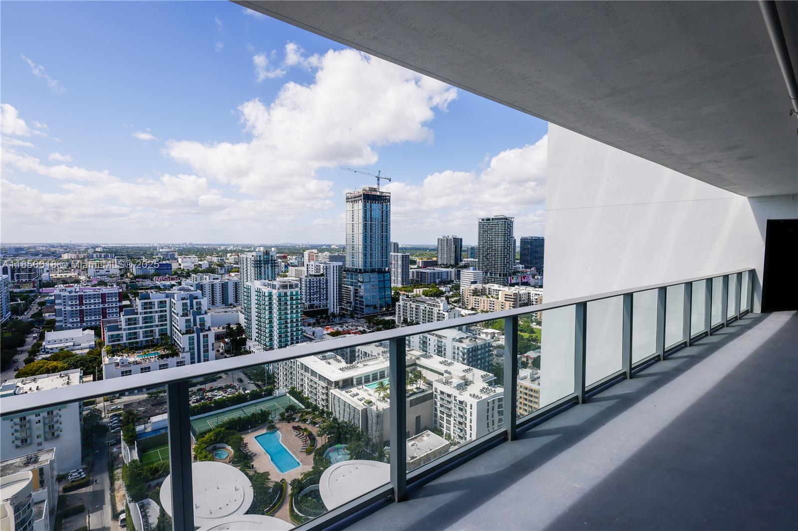 ARIA RESERVE - Residential