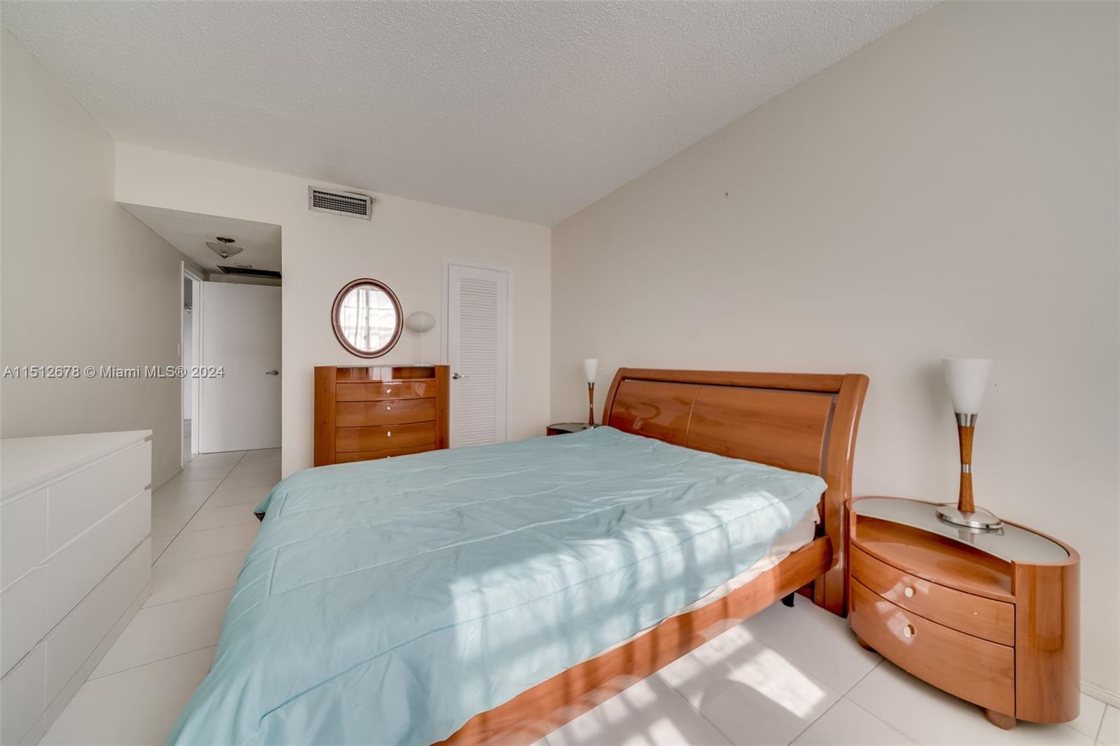 HEMISPHERES CONDO - Residential